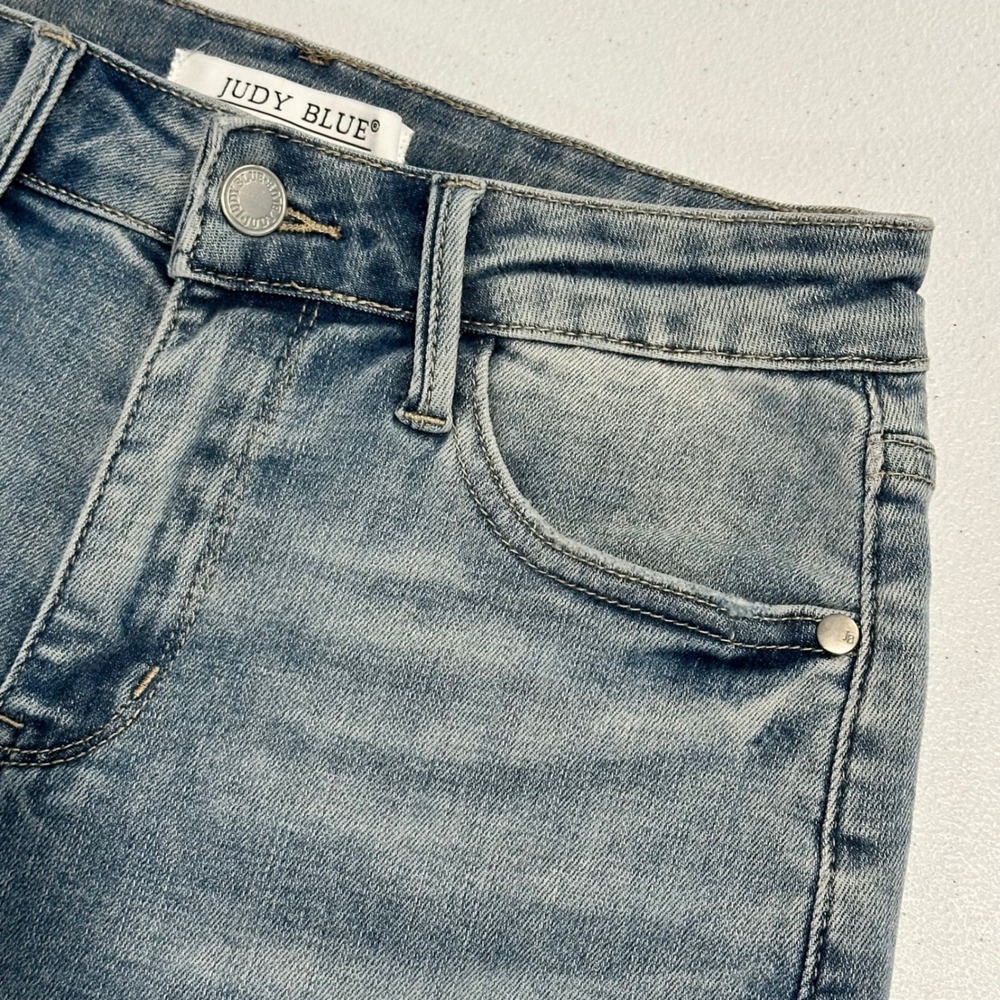 Judy Blue High Waisted Distressed Denim Shorts Womens Small Light Wash JB150184 - Picture 16 of 16